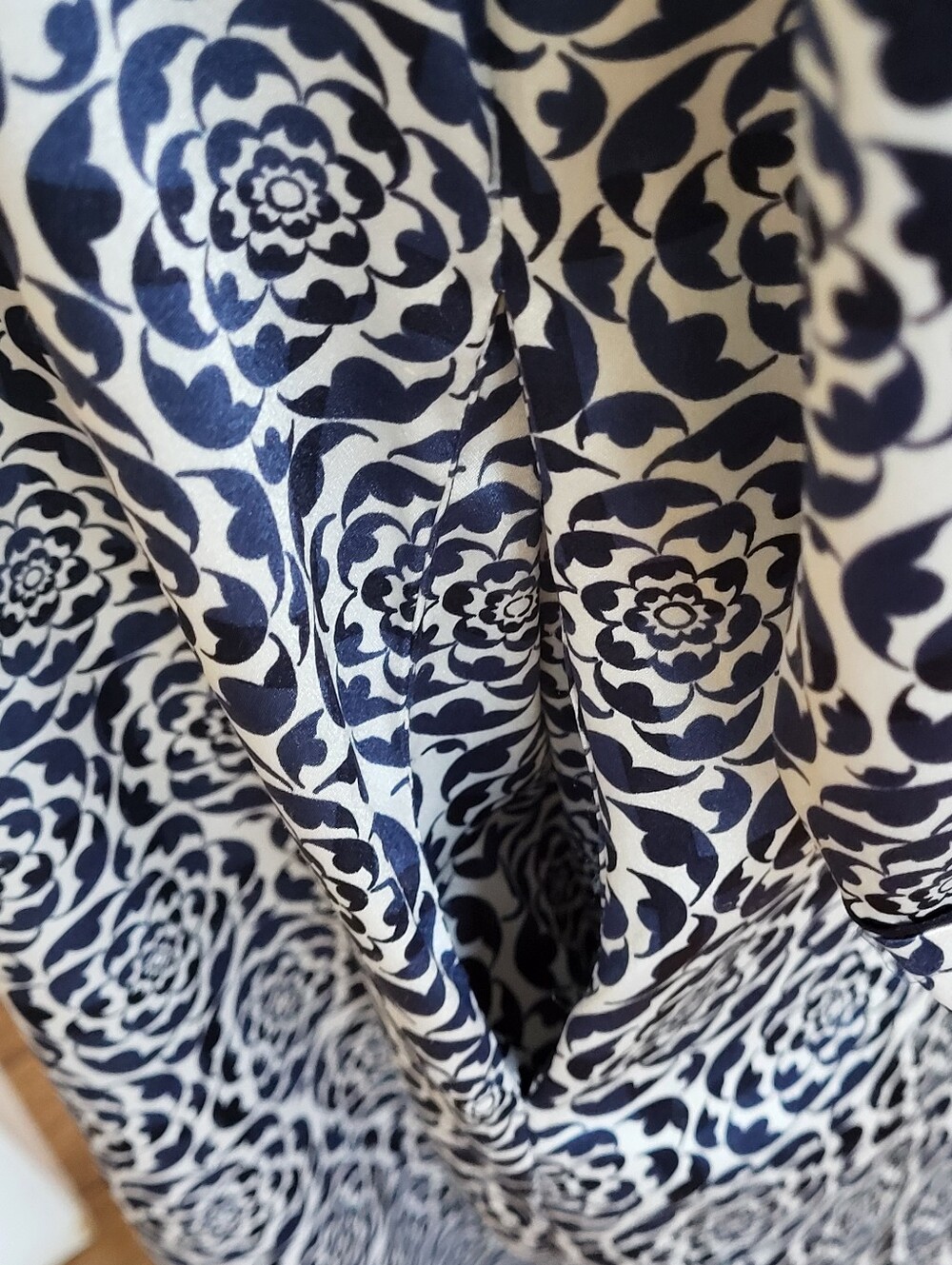 Oscar De La Renta Blue/White Floral Polyester Satin Kaftan Medium - Picture 6 of 11